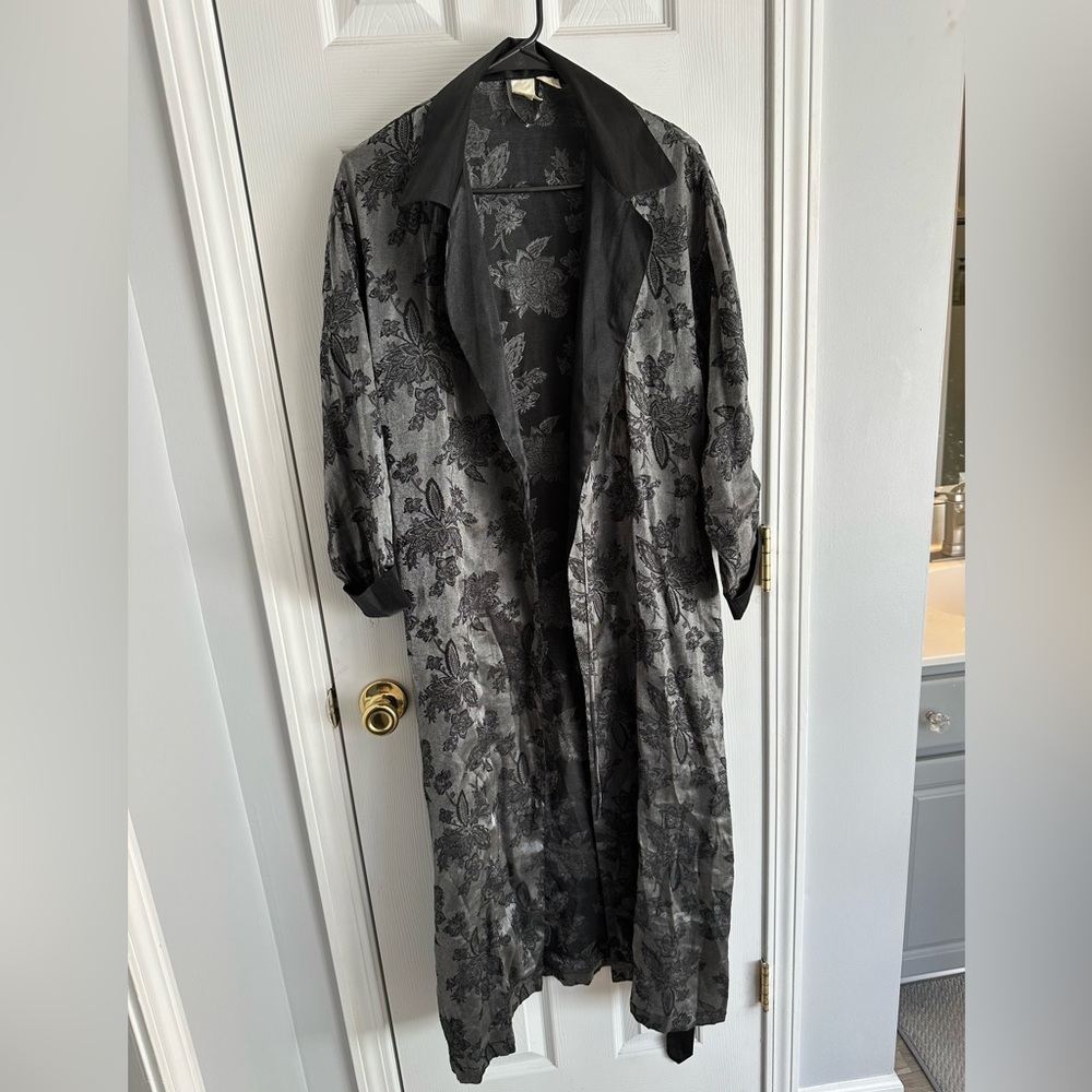 Vintage Victoria’s Secret VS Gold Label Black Floral Kimono Long Robe Velvet 90s
